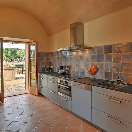 Holiday home Moli Santanyi